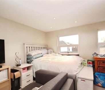 2 bedroom maisonette to rent - Photo 5