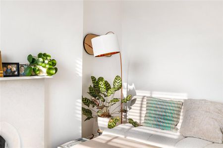 3 bedroom maisonette to rent - Photo 2