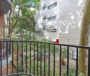 3/7 St Neot Avenue Potts Point - Photo 1