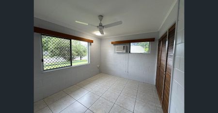 Charming Duplex in the Heart of Gulliver - Photo 2