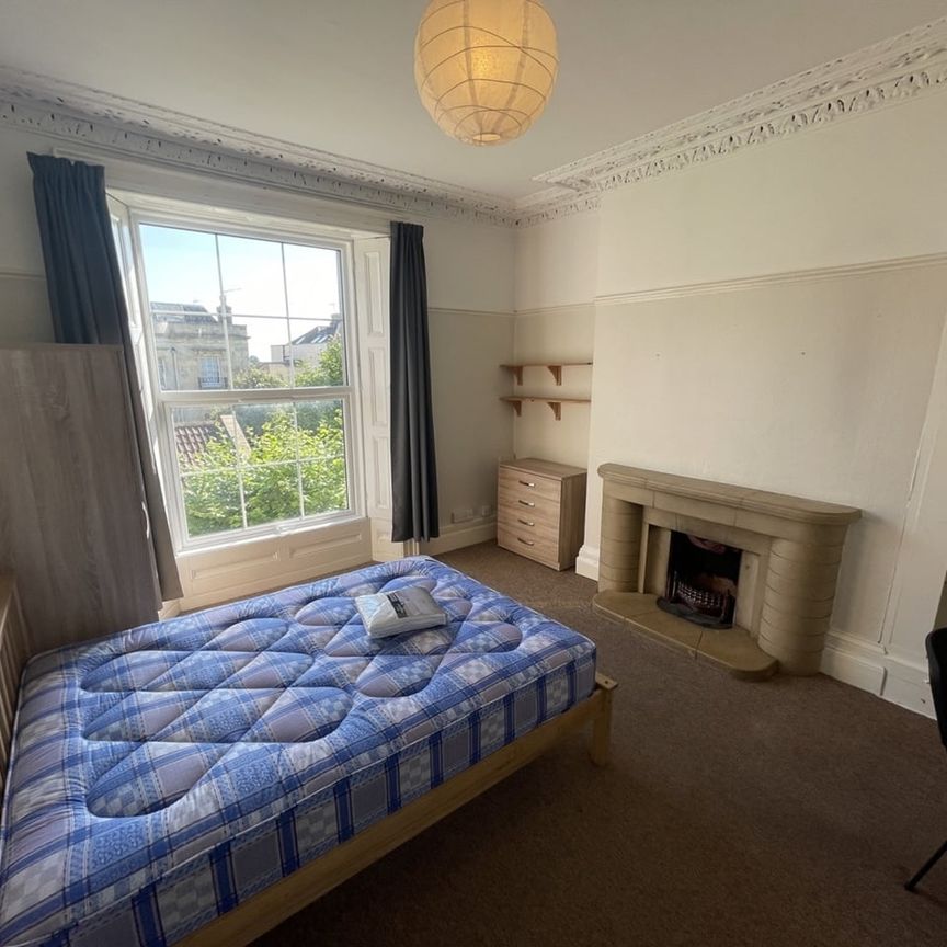 2 Bed Flat, Victoria Walk, BS6 - Photo 1