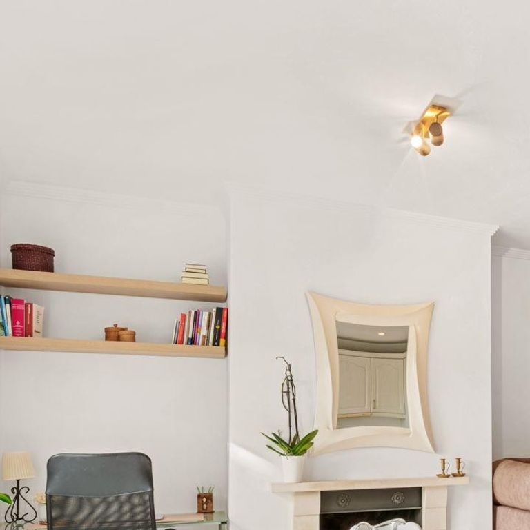 2 bedroom luxury Flat for rent in Nueva Andalucia, Spain - Photo 1