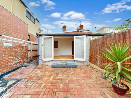 247 Danks Street, Albert Park VIC 3206 - House For Rent | Domain - Photo 4