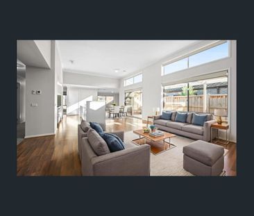 Stylish Family Living in Prime Fraser Rise Location - Photo 6