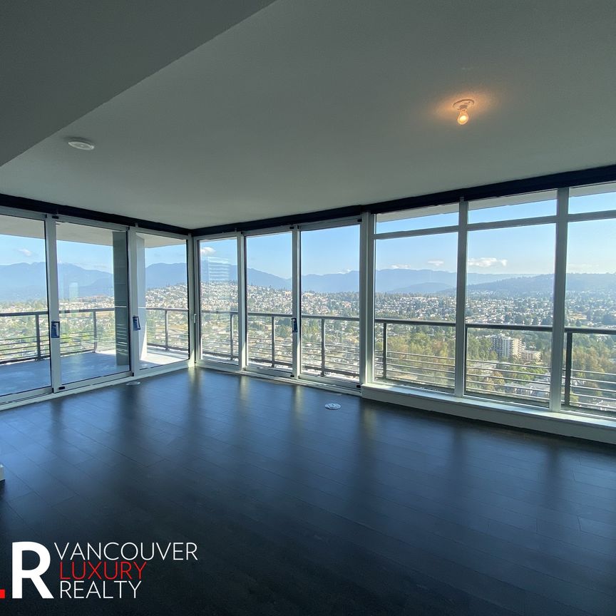 Condo in Burnaby, BC - Photo 1