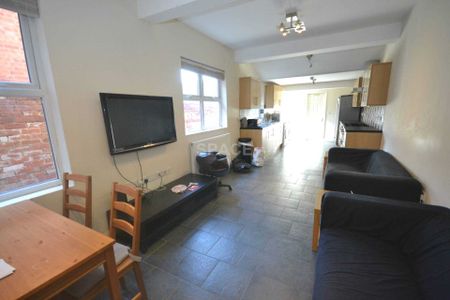 Price £4,500 pcm - Available 01/07/2026 - Furnished - Photo 3