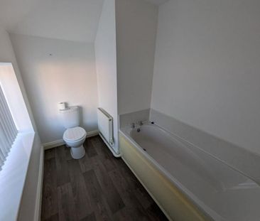 2 bedroom terraced house to rent - Photo 6