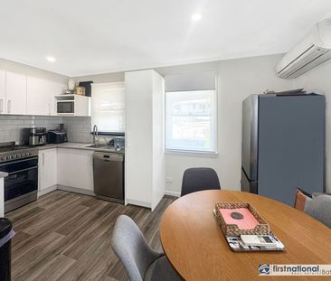 Modern Comfort in a Convenient West Bathurst Location - Photo 4