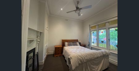 Light filled, spacious with two living areas and great outdoor entertaining space. - Photo 5