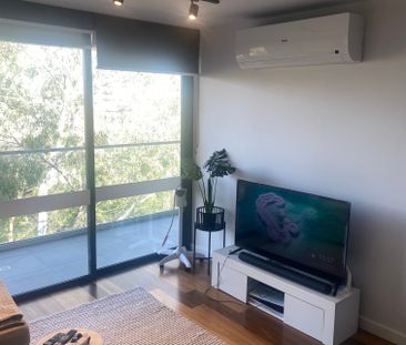 West Footscray - Photo 2