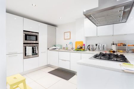 4 bedroom townhouse to rent - Photo 5