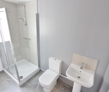 6 bedroom House To Let - Photo 6