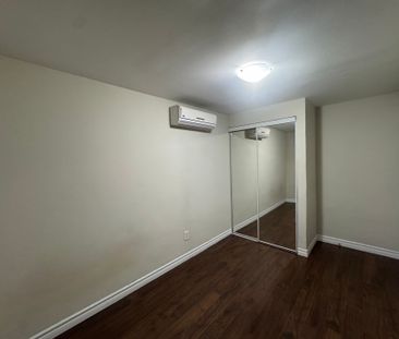 For Lease - 24 Grand river Court, Brampton, Ontario - Photo 3