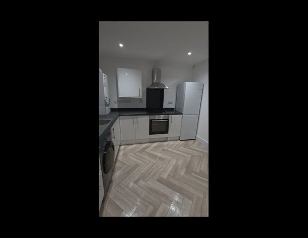 1 Bed Flat, Dartmouth Road, SE23 - Photo 1