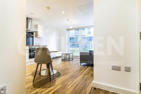 Pomona Strand, Old Trafford - Photo 2