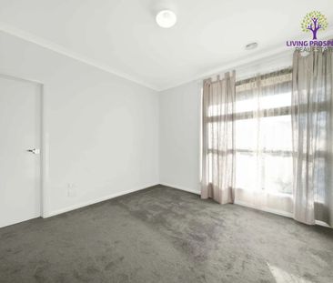 Stylish 4-Bedroom Contemporary Living in the Heart of Tarneit - Photo 2