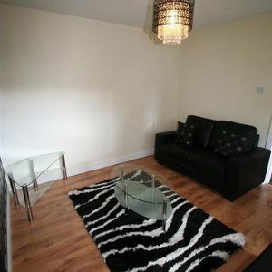 4 bedroom house to rent - Photo 2
