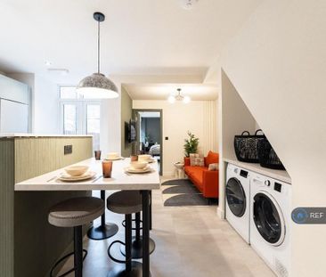 1 bedroom in a house share to rent - Photo 3