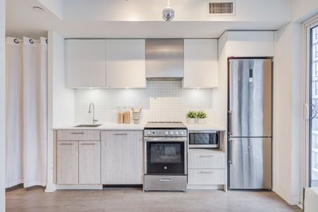 For Lease - 251 Jarvis Street, Toronto, Ontario - Photo 5