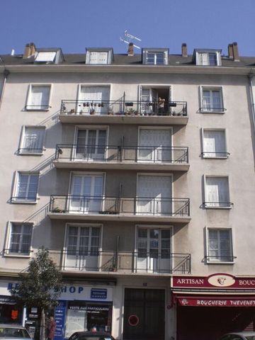 Location Appartement 3 pièces 56m² ORLEANS 45000 - Photo 3