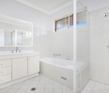 41B Starkey Street, Forestville NSW 2087 - House For Rent | Domain - Photo 6