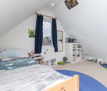 3 bedroom semi-detached house to rent - Photo 4