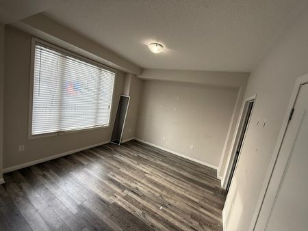 For Lease - 3135 Boxford Crescent Unit# 11, Mississauga, Ontario - Photo 2