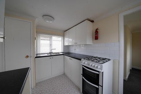 1 bedroom detached house to rent - Photo 2