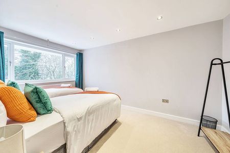 Cross Street - Photo 4