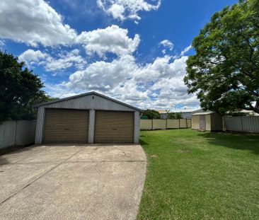 3 bedroom home with Garage - Photo 2