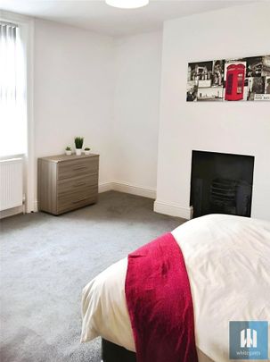 1 bedroom in a house share to rent - Photo 1