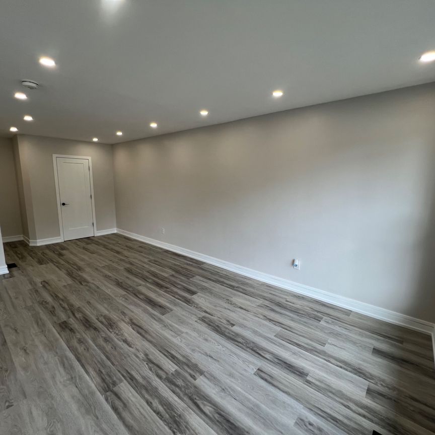 For Lease - 87 Walter Avenue Unit# MAIN, Newmarket, Ontario - Photo 1