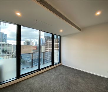 1908/560 Lonsdale Street - Photo 6