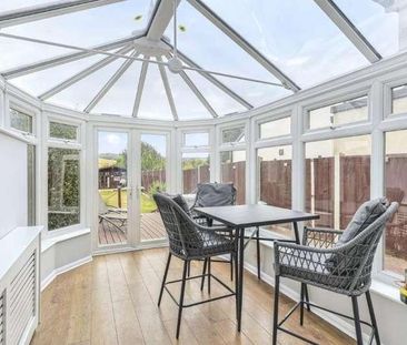 Sewardstone Road, Waltham Abbey, EN9 - Photo 2