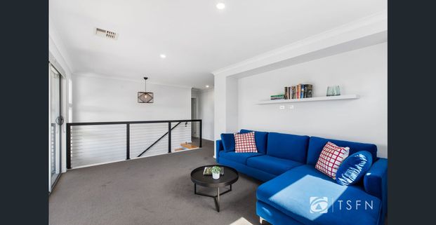 FULLY FURNISHED - AVAILABLE IN APRIL - Photo 1