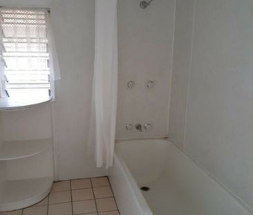 3/55 Adamson Street, Wooloowin QLD, Belconnen - Photo 2