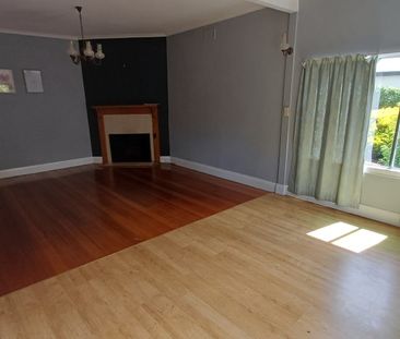 Conveniently Located 3 Bedroom Home - Photo 4