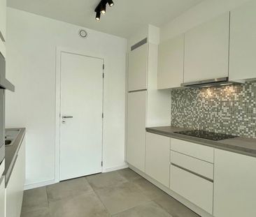 Appartement te huur - Photo 1