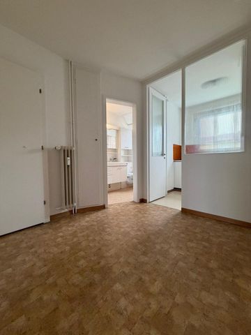 Gemütliche 3.5-Zimmerwohnung mit Balkon und Lift in Ostermundigen - Photo 4