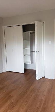 Secure Entry, 2/bd 1/ba, Located in Burnaby - Photo 1