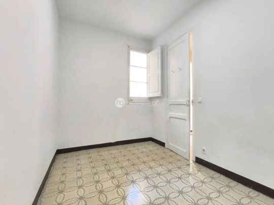 Barcelona Capital - Photo 1