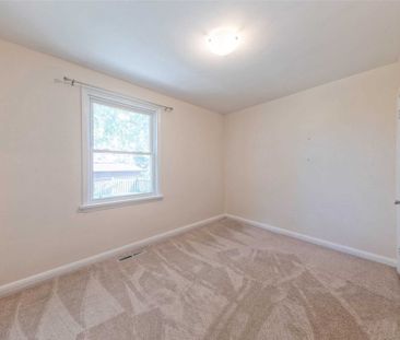 For Lease - 69 Barrymore Road Unit# Main, Toronto, Ontario - Photo 2