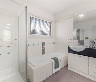 Comfort Meets Convenience - Mount Waverley Secondary College School... - Photo 5