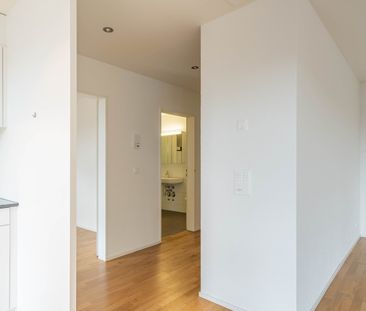 Moderne 2.5-Zimmer-Wohnung mit Loggia im Herzen von Wil - Photo 4