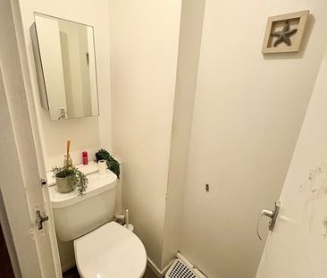 Room in a Shared Flat, Roslin House, E1W - Photo 5