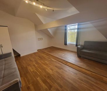 2 bedroom apartment to rent - Photo 3