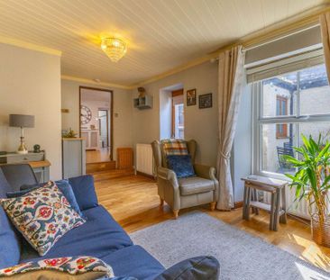 2 bedroom terraced house to rent - Photo 2