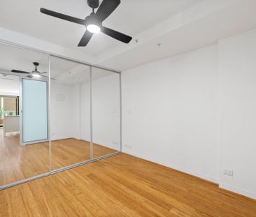 Amazing Apartment in the Hub of Hawthorn - Photo 1