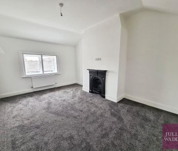 4 bedroom flat to rent - Photo 6