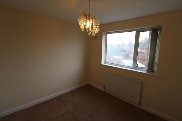 Mile Lane, Cheylesmore, Coventry, Cv3 5gb - Photo 1